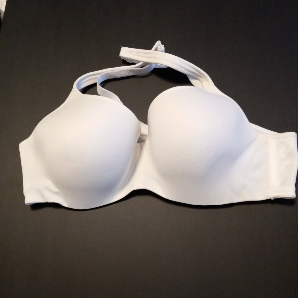 DEESSE WHITE UNDERWIRE BRA -SIZE 40C BRAND NEW
